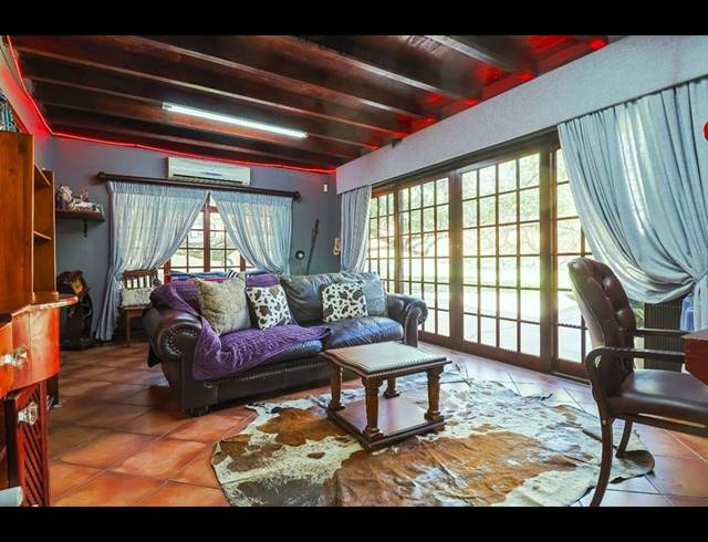 7 BEDROOM HOUSE FOR SALE IN ALBERANTE